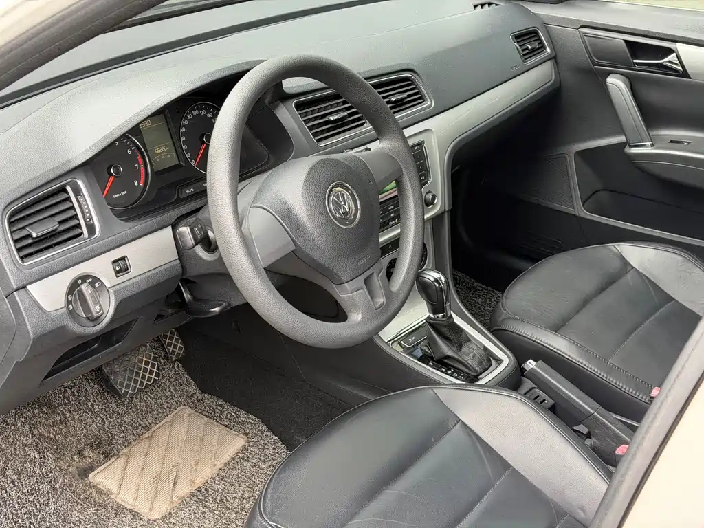 Volkswagen Gran Lavida 2013