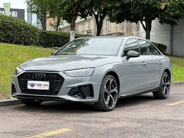 Audi A4L 2025