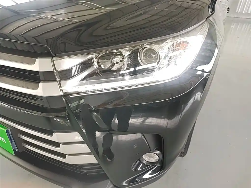 Toyota Highlander 2022 — фото 24