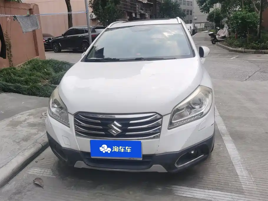 Suzuki S-Cross 2014