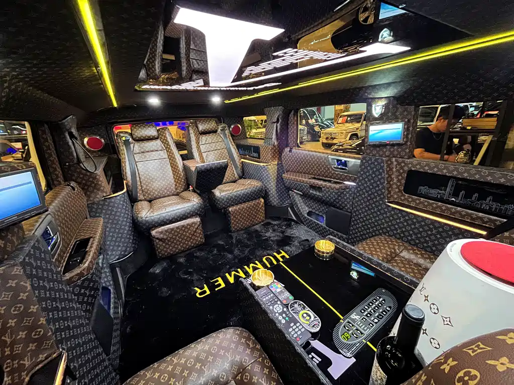 Hummer H2 2014 — фото 25