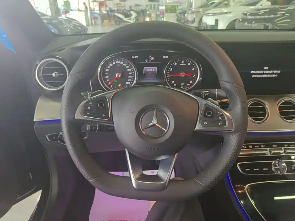 Mercedes-Benz E-Class 2017 — фото 11