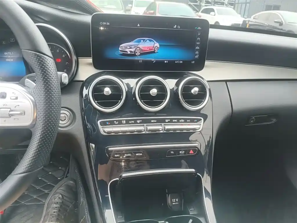 Mercedes-Benz C-Class 2019 — фото 13