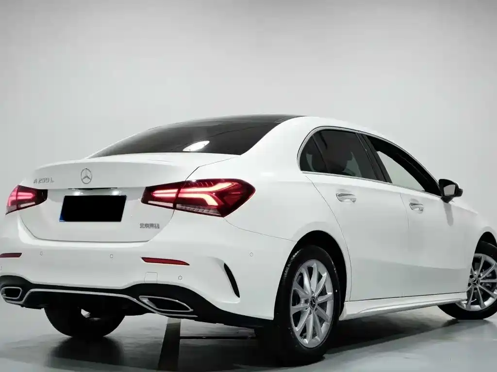Mercedes-Benz A-Class 2019 — фото 9