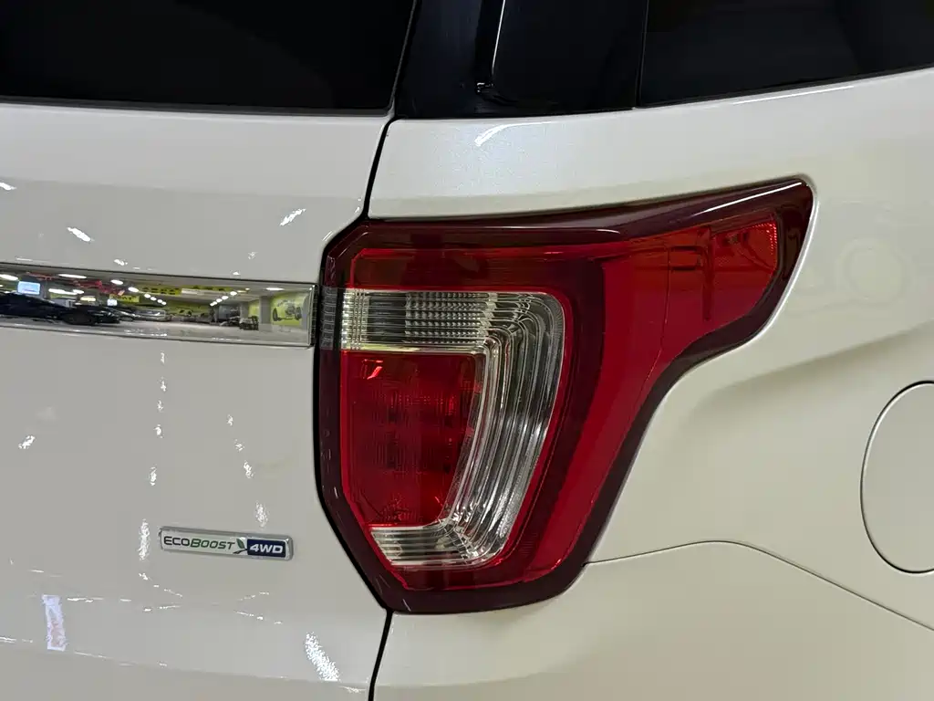 Ford Explorer 2018 — фото 7