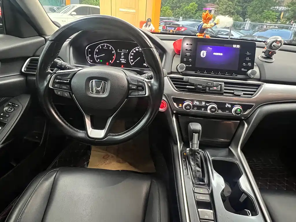 Honda Accord 2020 — фото 17
