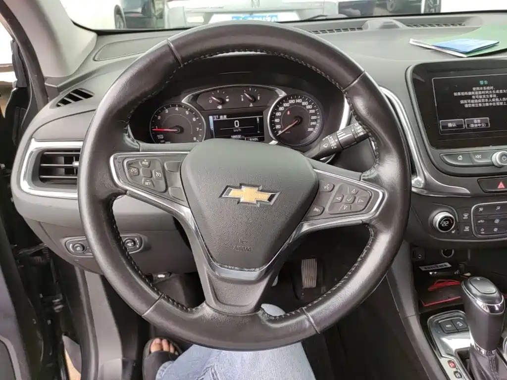 Chevrolet Equinox 2017 — фото 11