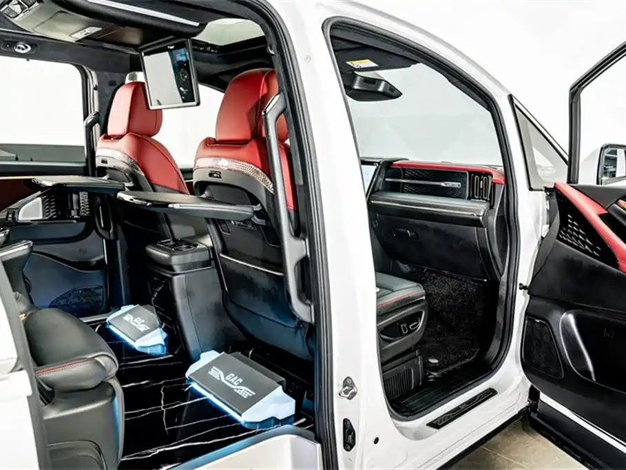 GAC Motor Trumpchi M8 2023 — фото 24