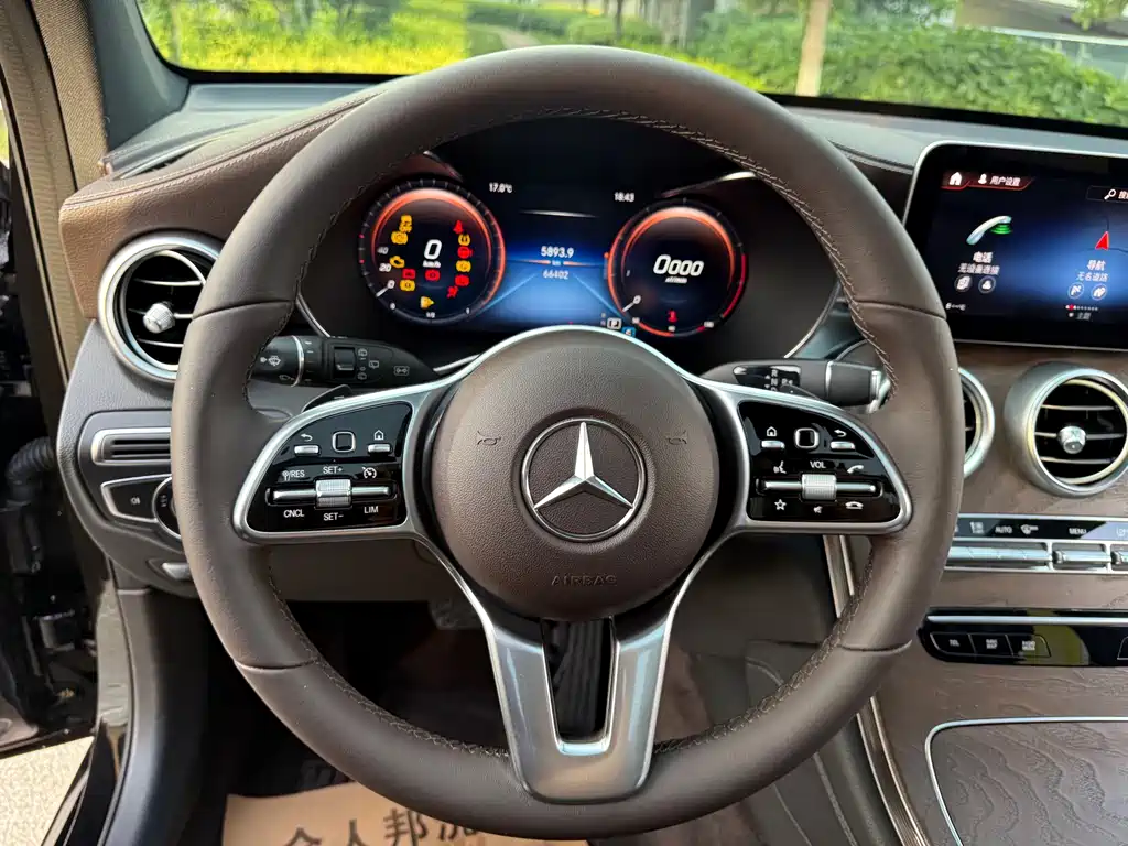 Mercedes-Benz GLC 2020 — фото 24