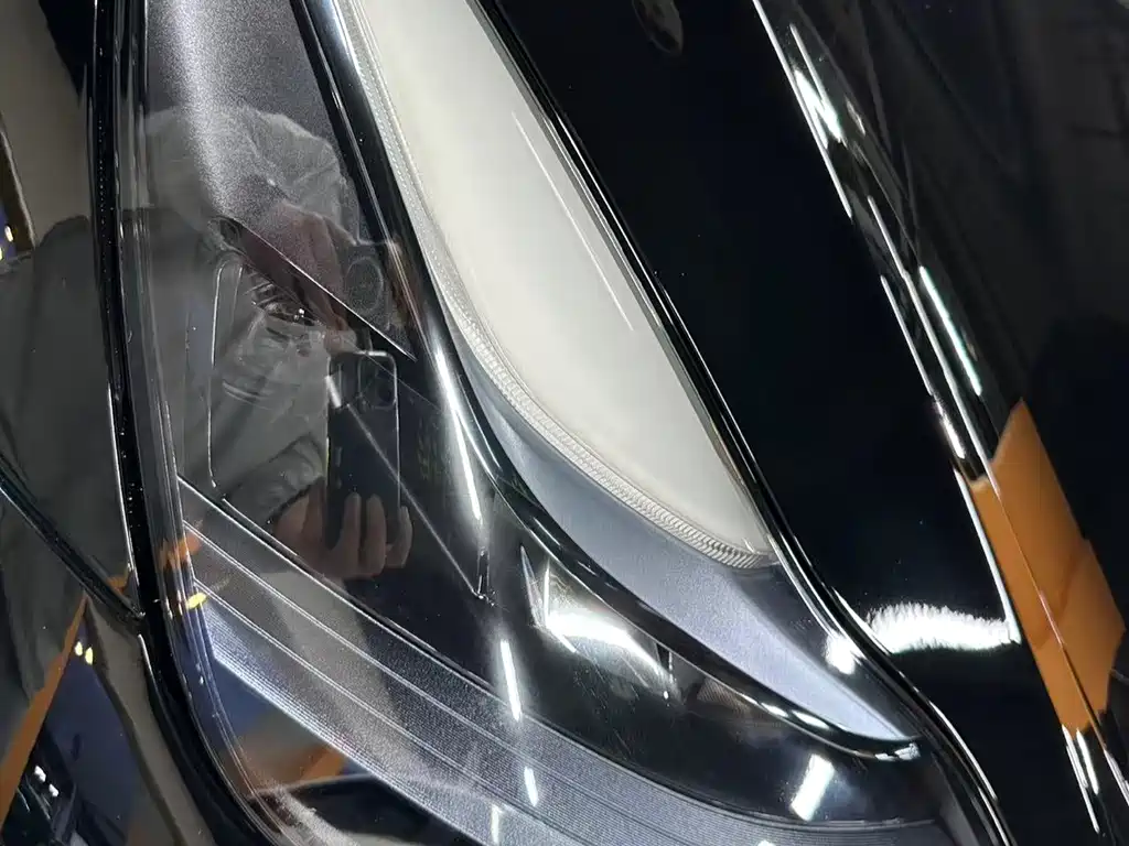 Tesla Model Y 2023 — фото 14