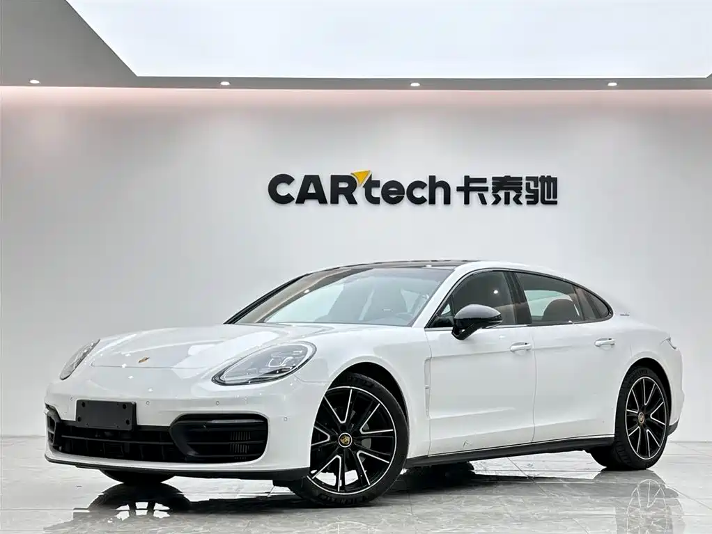 Porsche Panamera 2022