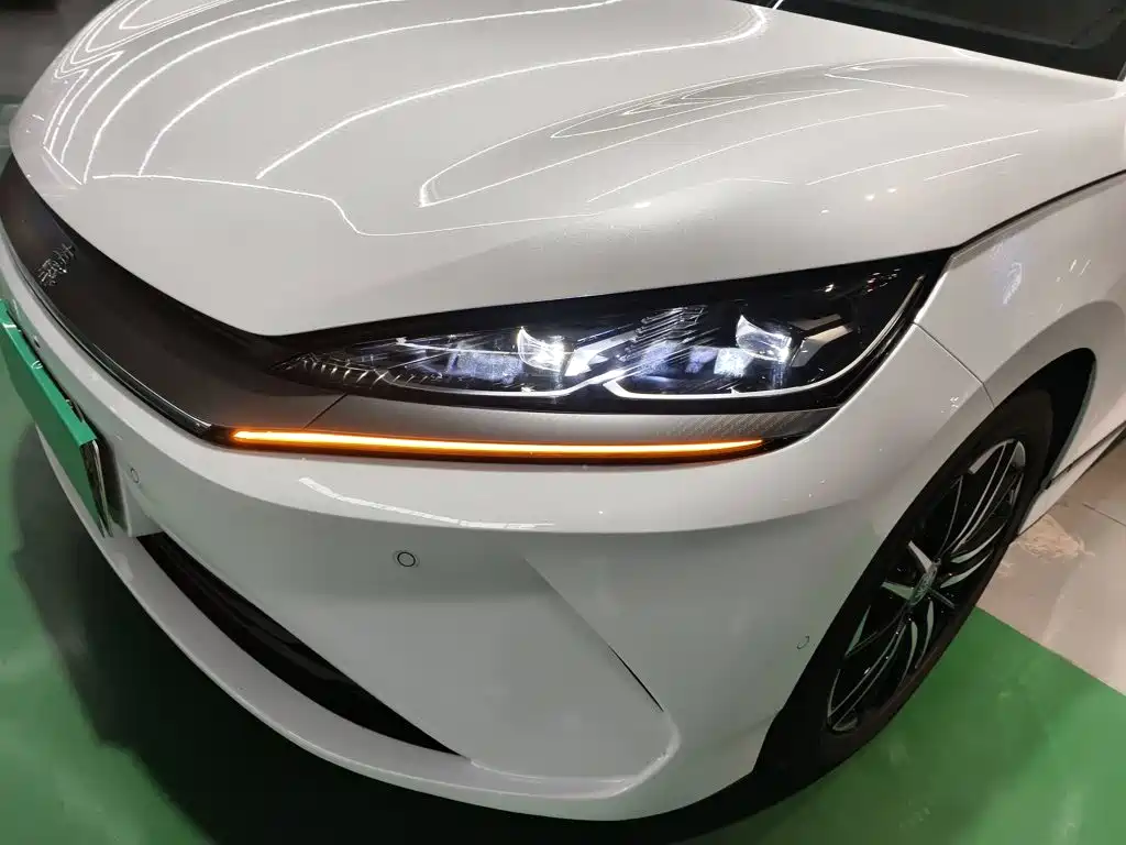 BYD Qin L 2025 — фото 19