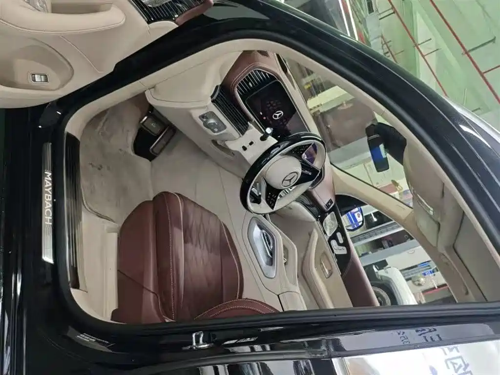 Mercedes-Benz GLS 2025