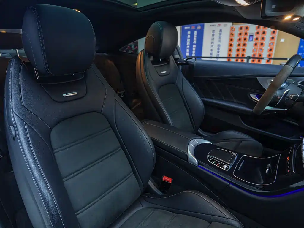 Mercedes-Benz C-Class AMG 2019 — фото 12