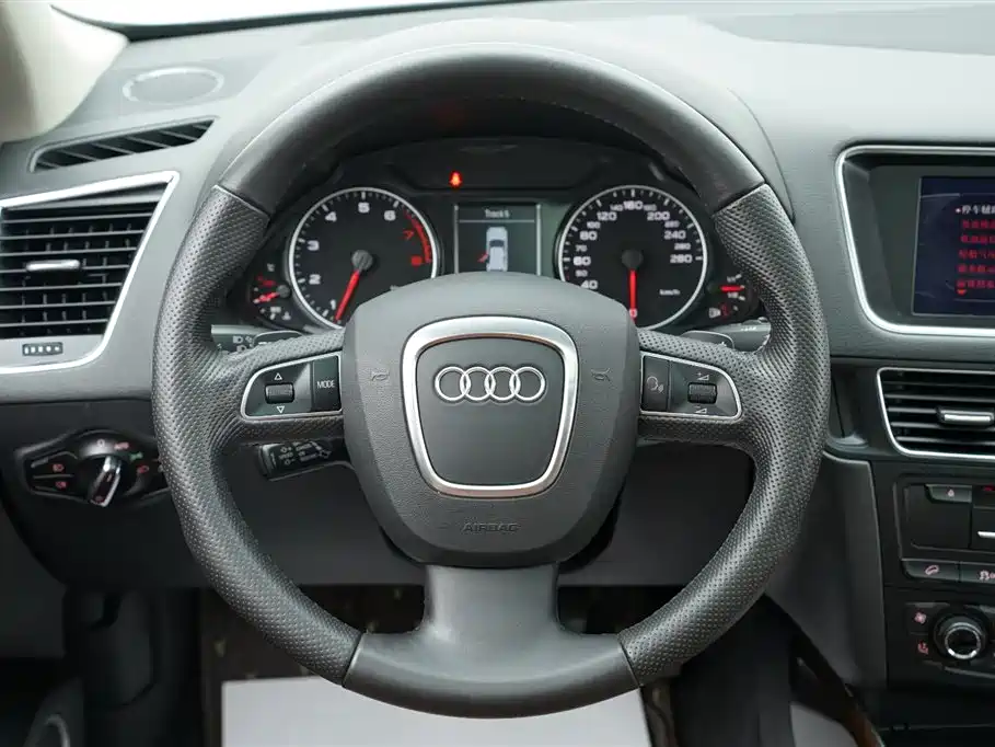 Audi Q5 2010 — фото 16