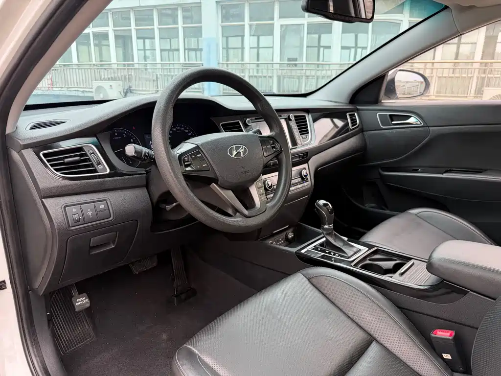 Hyundai Mistra 2014 — фото 17