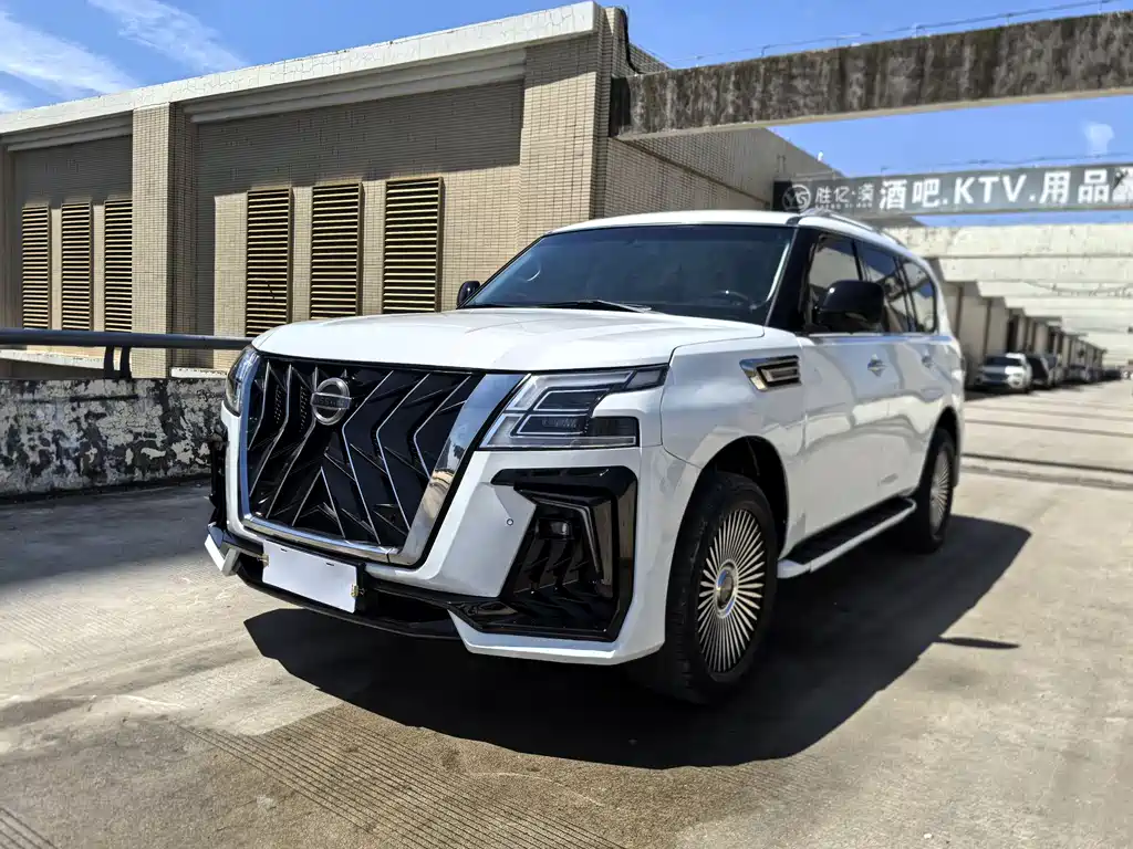 Nissan Patrol 2017 — фото 40