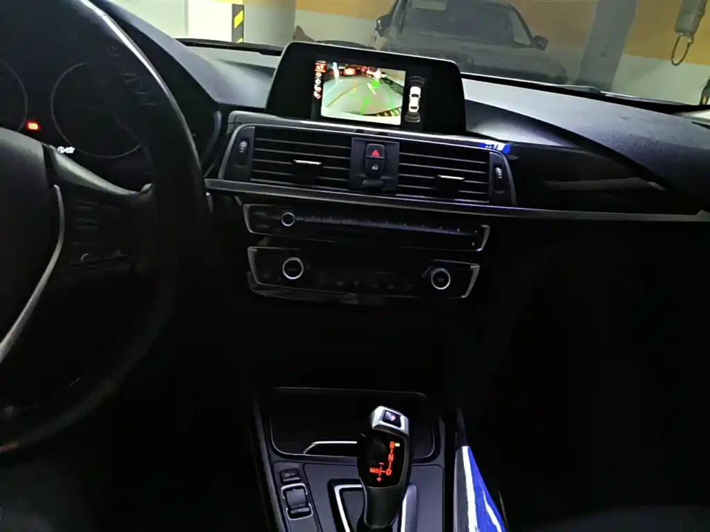 BMW 3 Series 2016 — фото 13