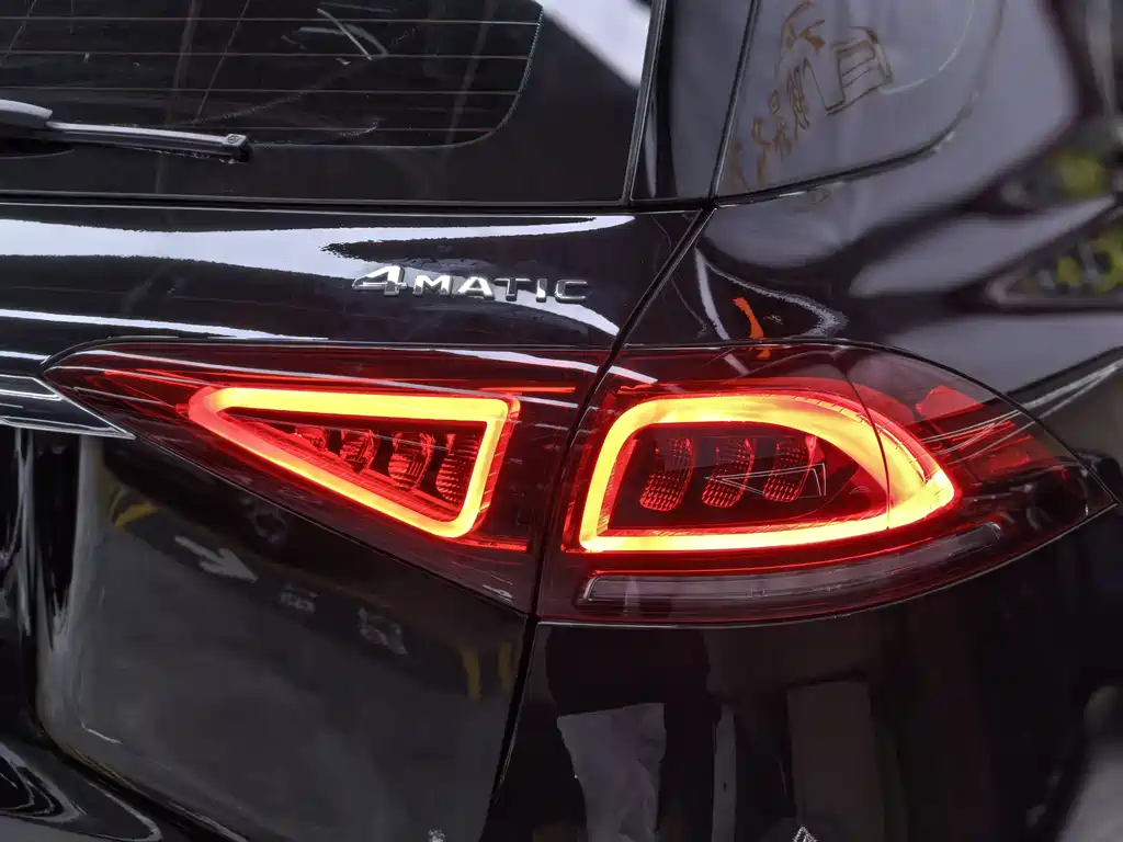 Mercedes-Benz GLE 2019 — фото 38