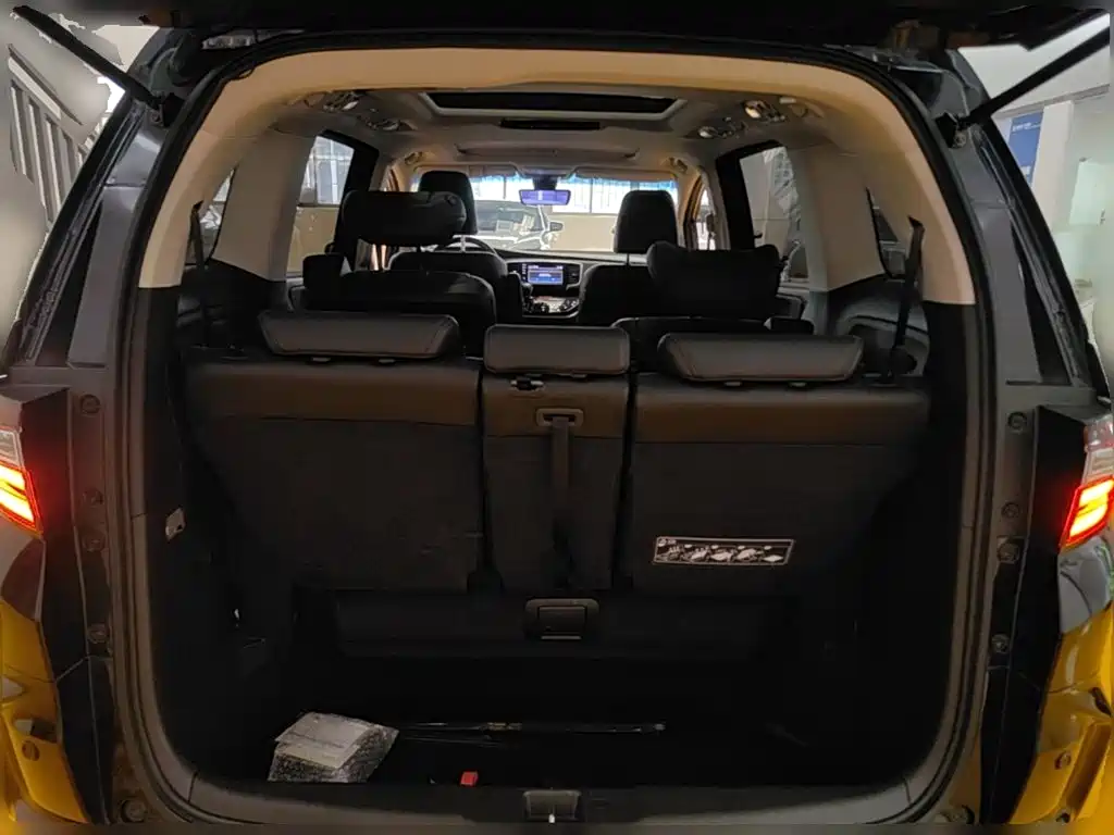 Honda Odyssey 2020 — фото 16
