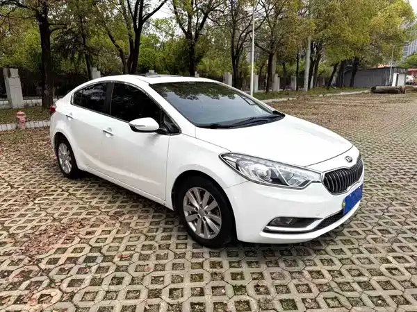 Kia K3 2013