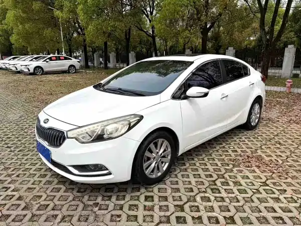 Kia K3 2013