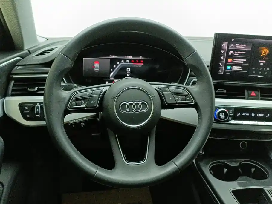 Audi A4L 2023 — фото 15