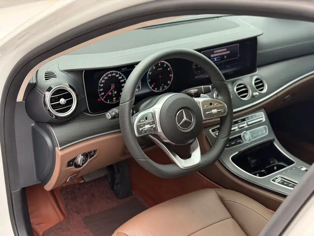 Mercedes-Benz E-Class 2020 — фото 5