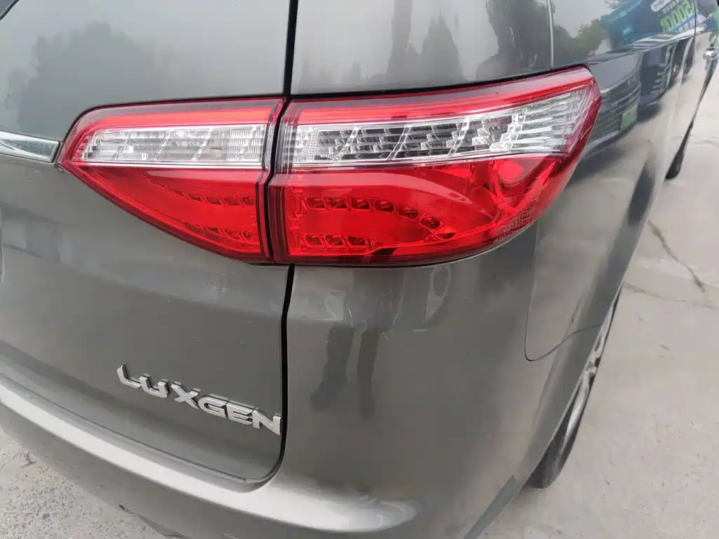 Luxgen Big 7 MPV 2019 — фото 24