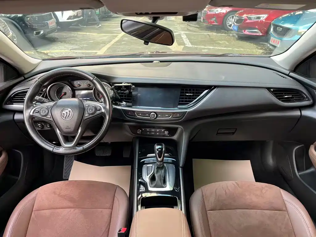 Buick Regal 2019 — фото 11