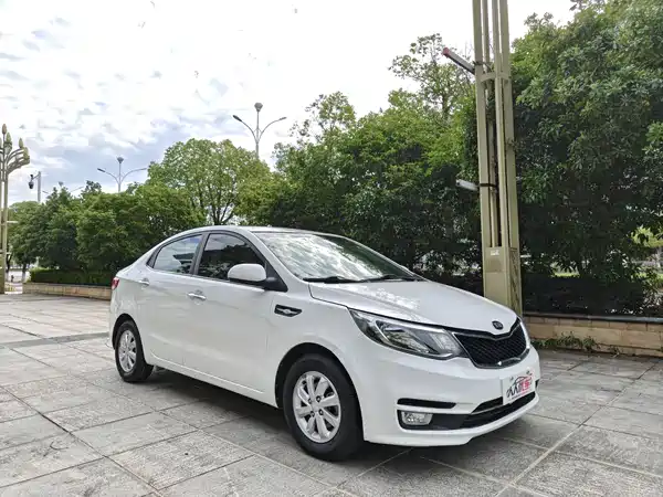 Kia K2 2015