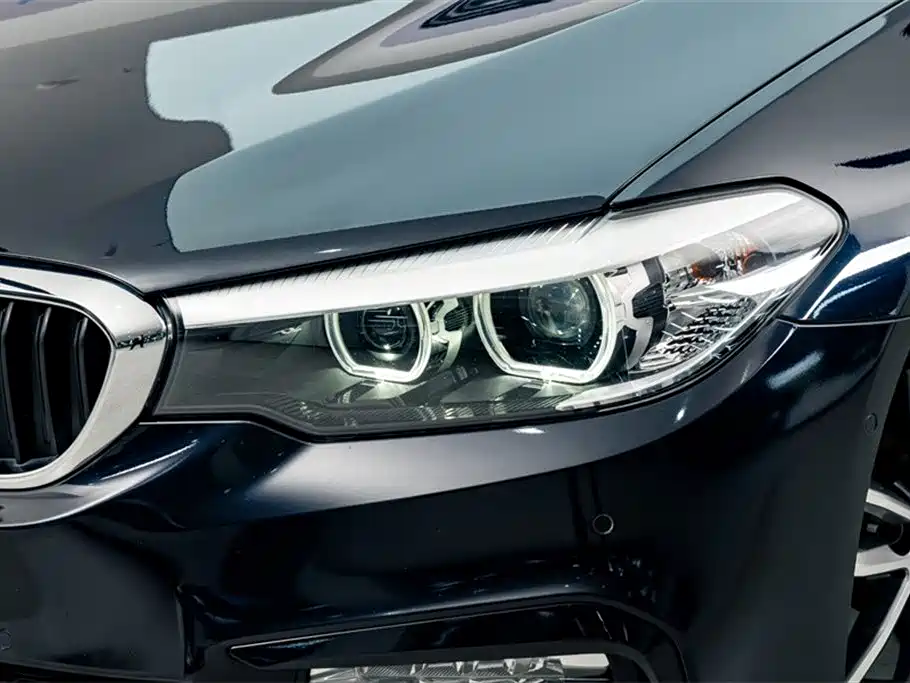 BMW 5 Series 2018 — фото 4