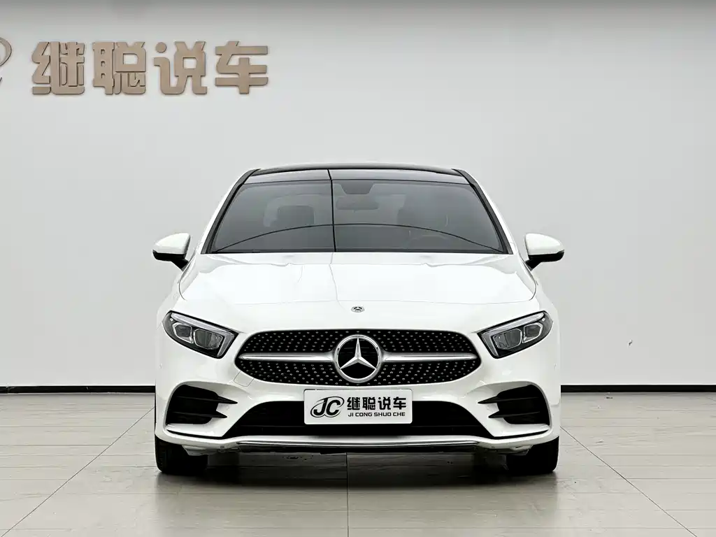 Mercedes-Benz A-Class 2023 — фото 3