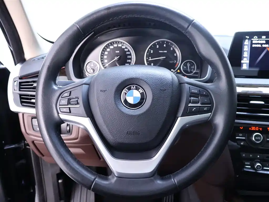 BMW X5 2017 — фото 16