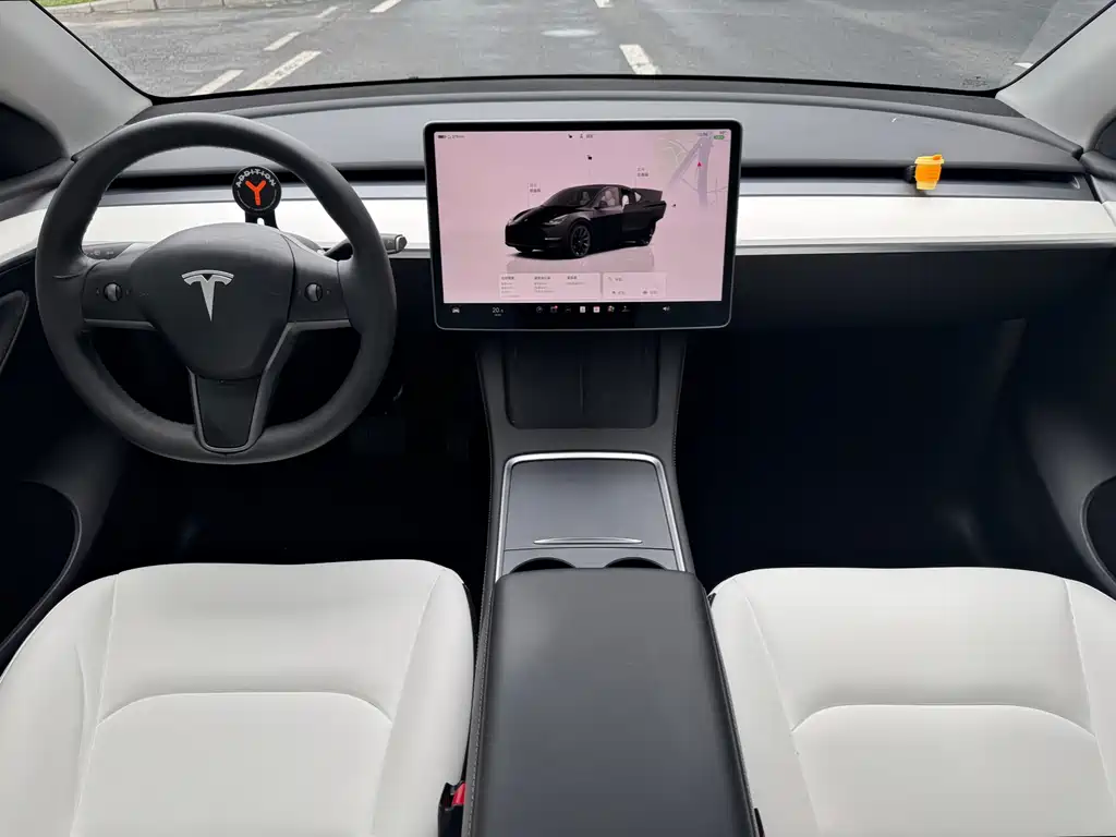 Tesla Model Y 2023 — фото 8
