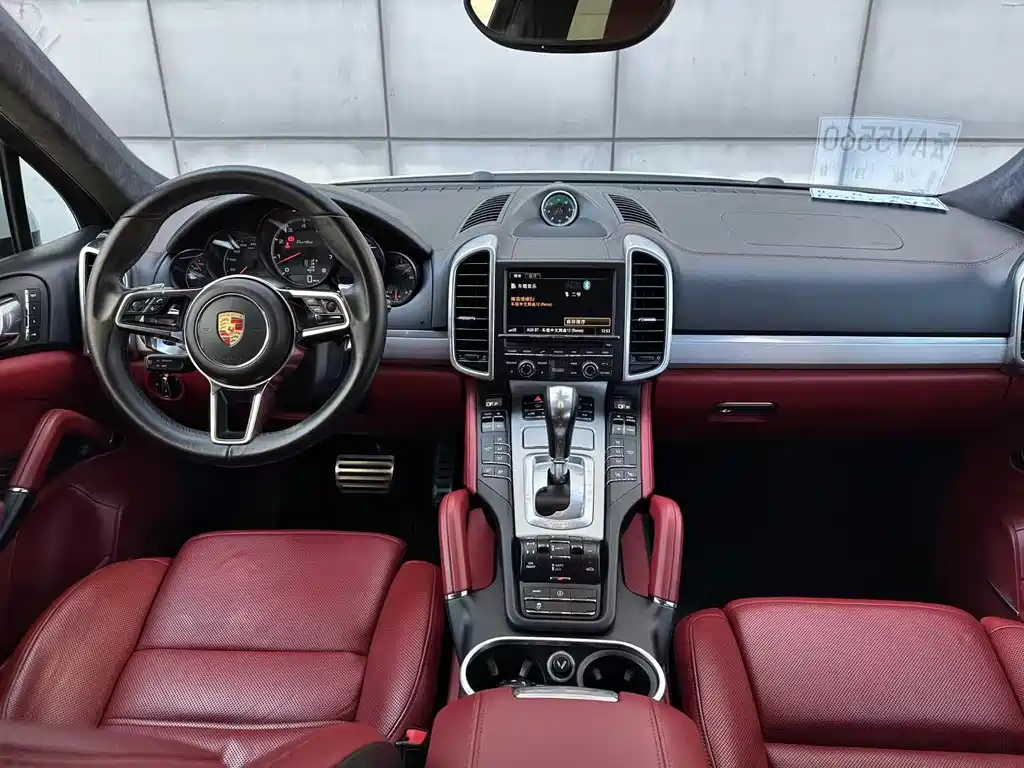 Porsche Cayenne 2015 — фото 8