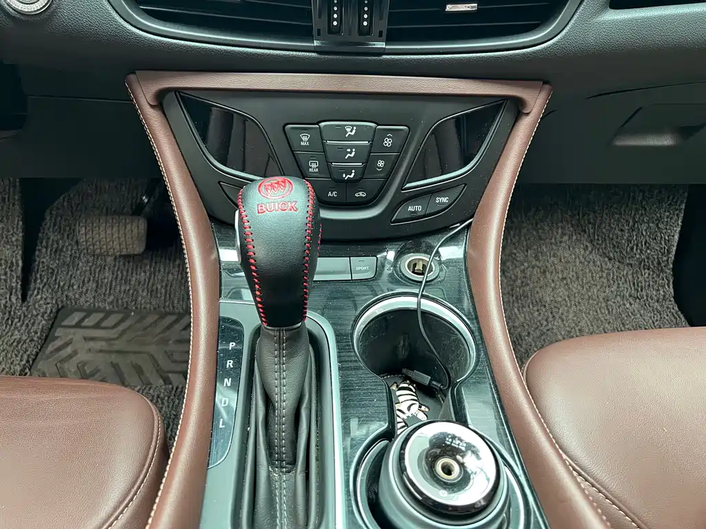 Buick Envision Plus 2020 — фото 10