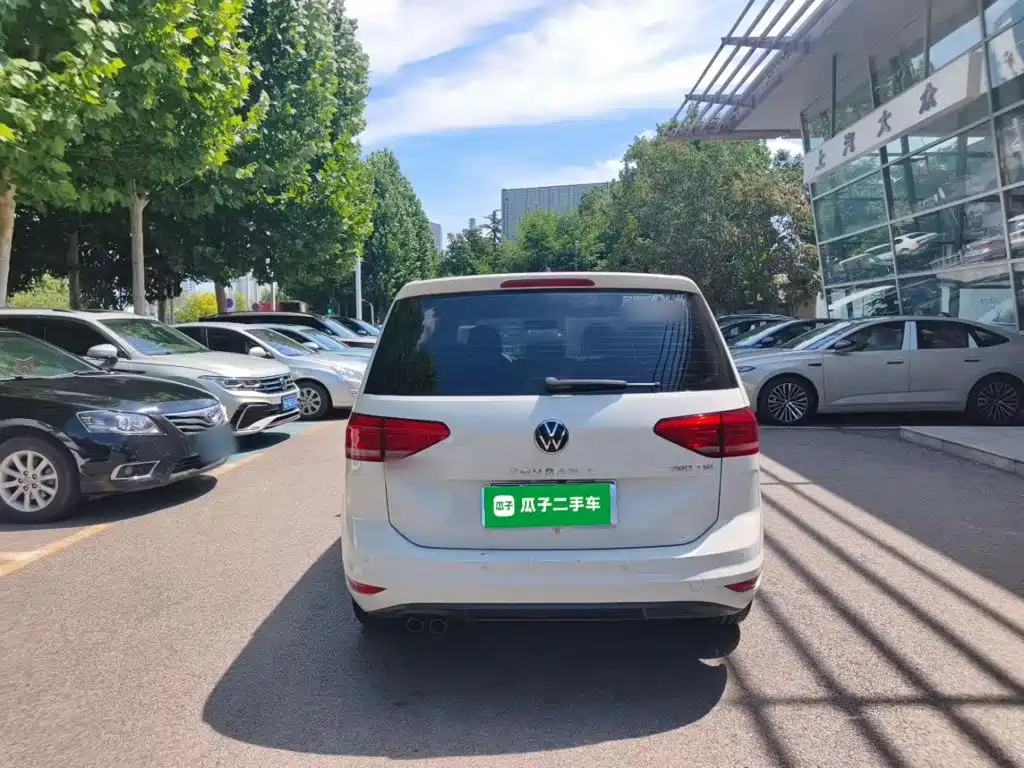 Volkswagen Touran 2021