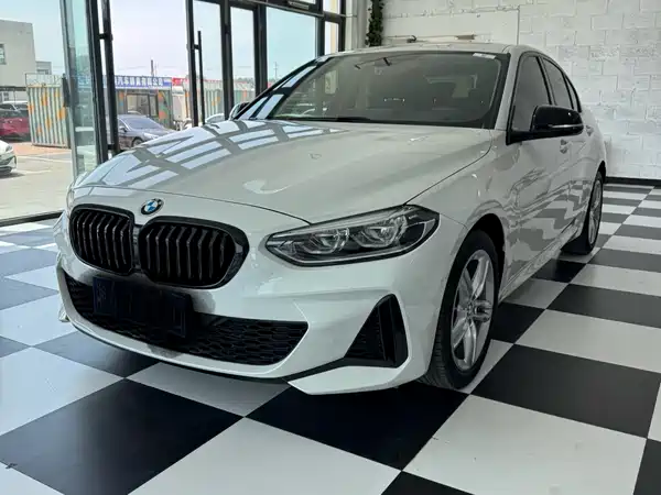 BMW 1 Series 2022