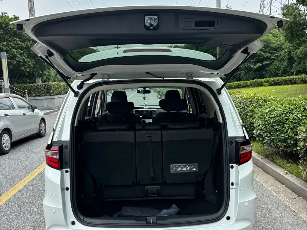Honda Odyssey 2019 — фото 15