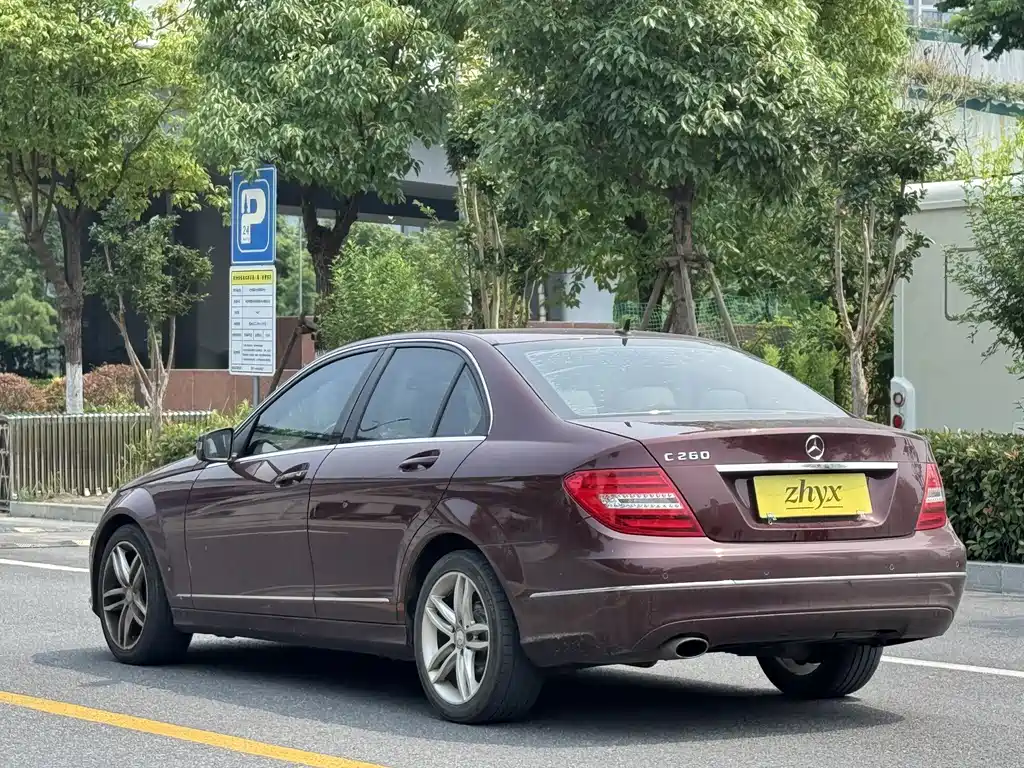 Mercedes-Benz C-Class 2013