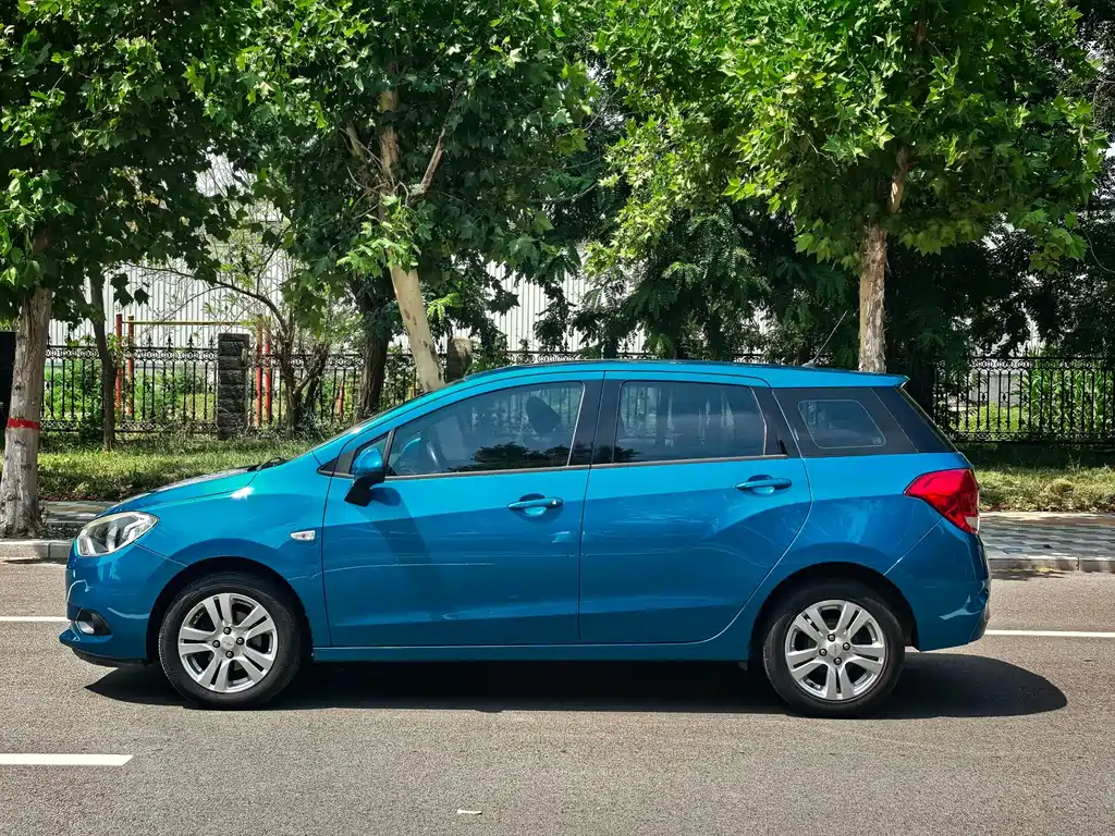 Chevrolet Lova RV 2017