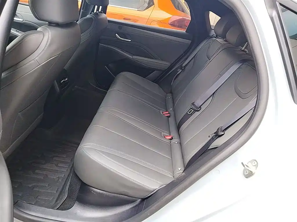 BYD Qin PLUS 2025 — фото 17