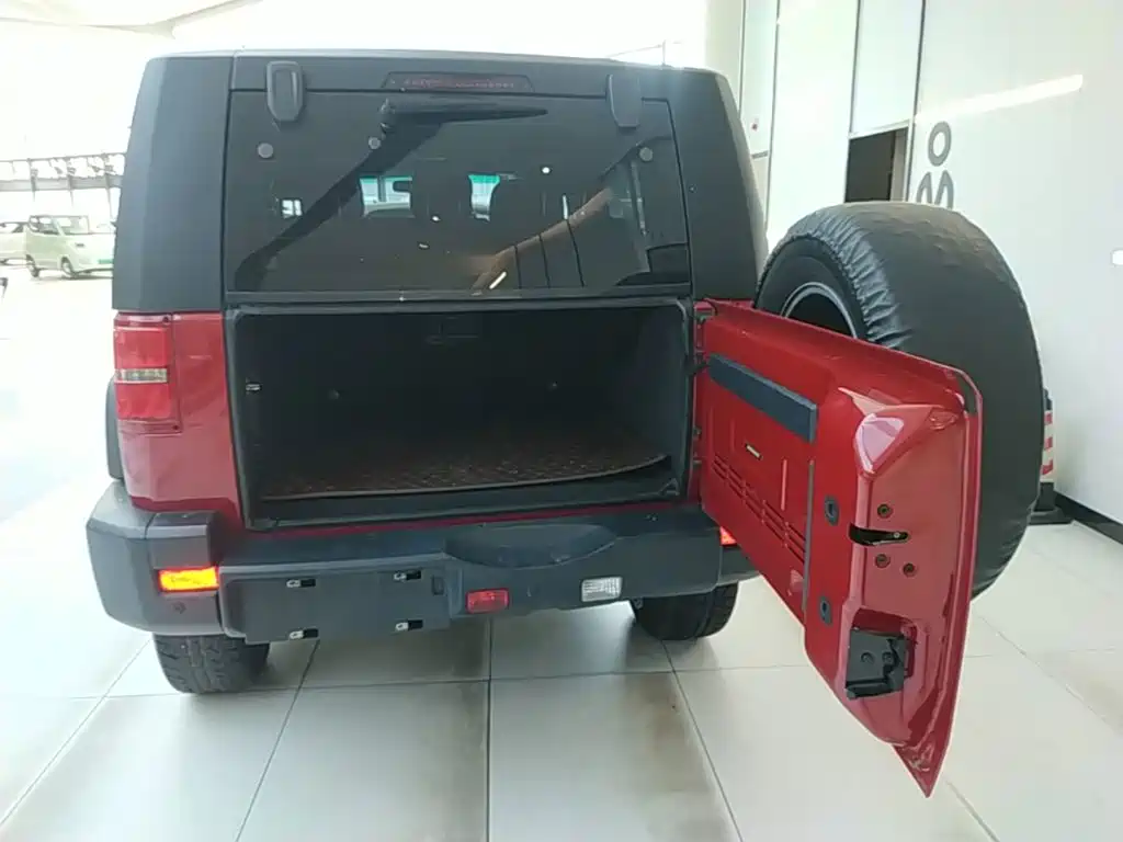 Beijing Off-Road BJ40 2018 — фото 19
