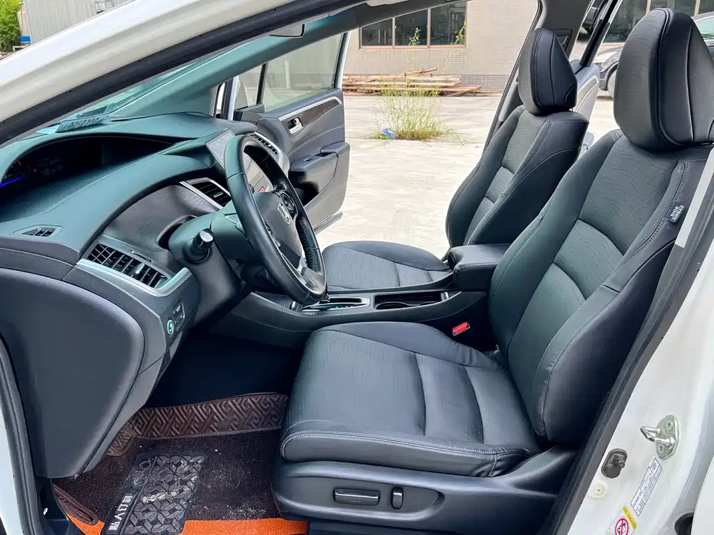 Honda Jade 2017