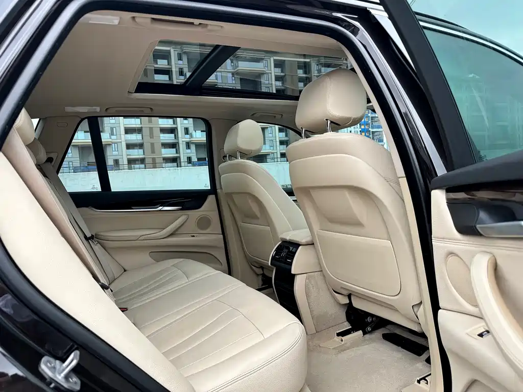 BMW X5 2015 — фото 16