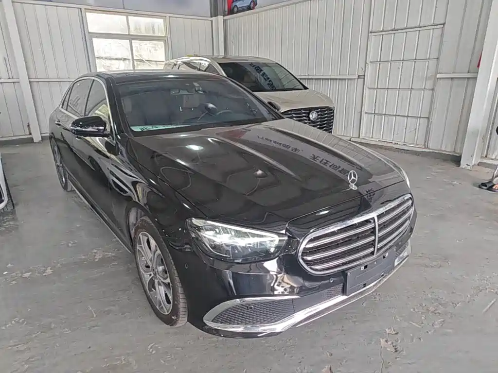 Mercedes-Benz E-Class 2023