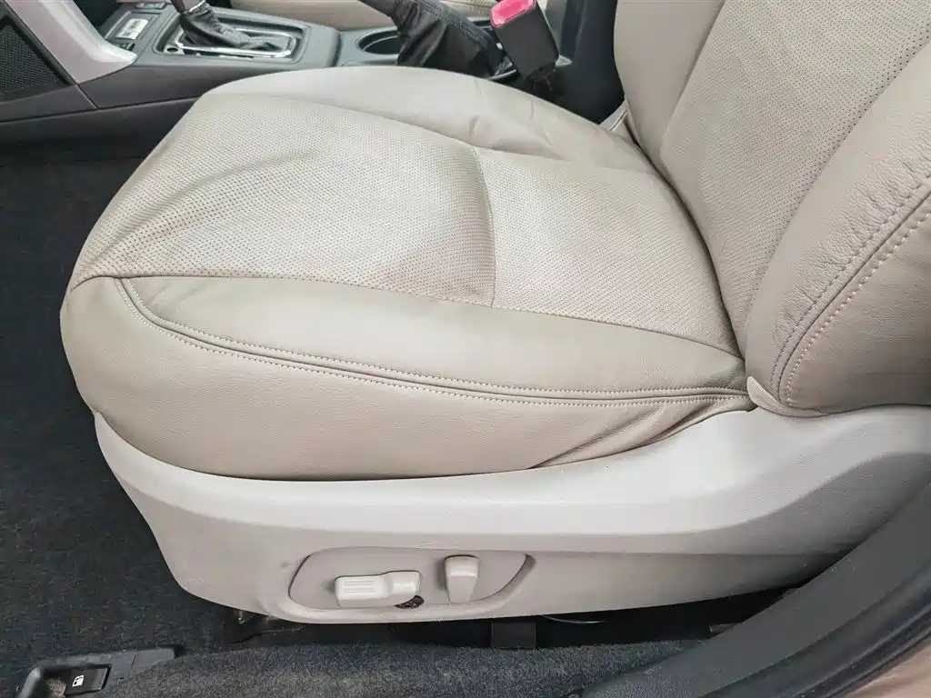 Subaru Forester 2014 — фото 20
