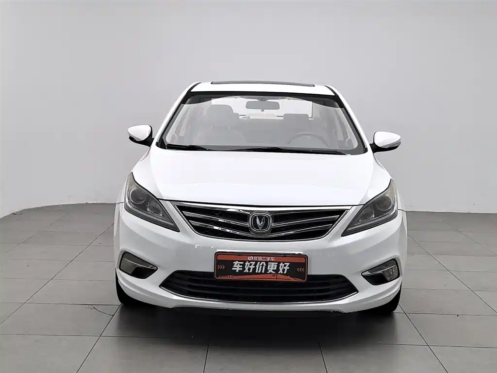 Changan Eado 2016 — фото 3