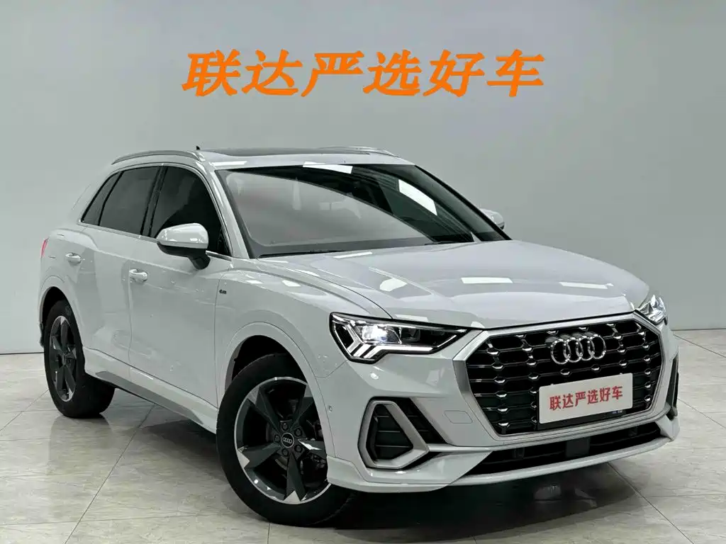 Audi Q3 2023 — фото 23